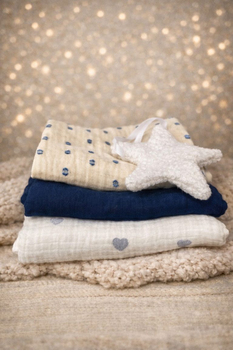 Granatowe muślinowe pieluszki